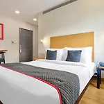 Hotel Consulate By Bookmerihotel