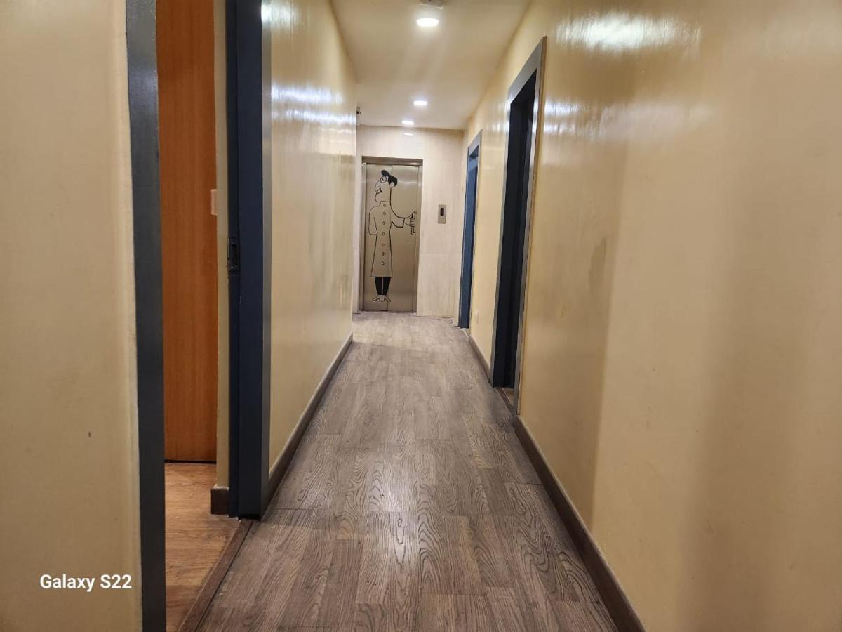Hotel Consulate By Bookmerihotel *